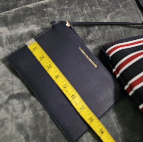 TOMMY HILFIGER NAVY BLUE RED WHITE SHOPPER TOTE BAG PURSE W/ POUCH. Brand new - Picture 14 of 17